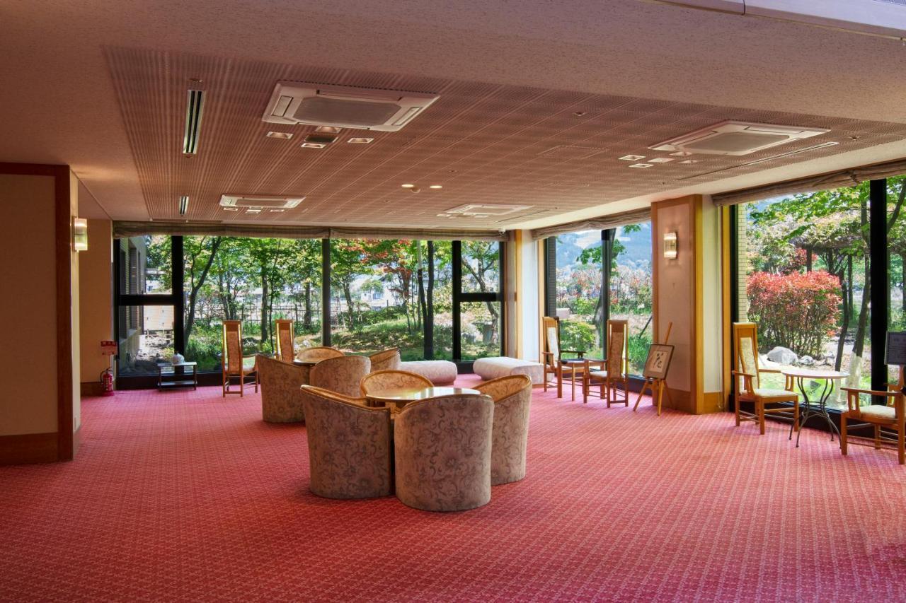 Yufuin Hotel Shuhokan Екстер'єр фото