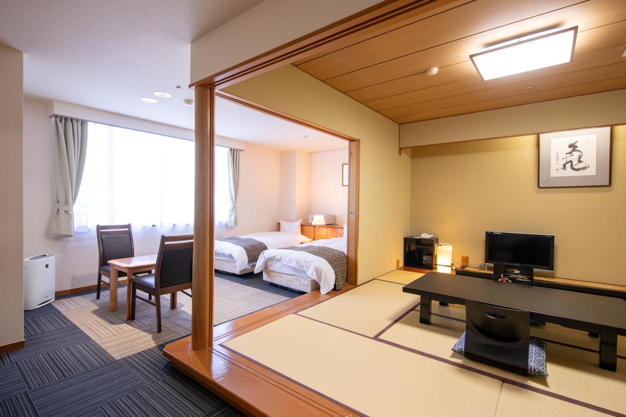 Yufuin Hotel Shuhokan Екстер'єр фото