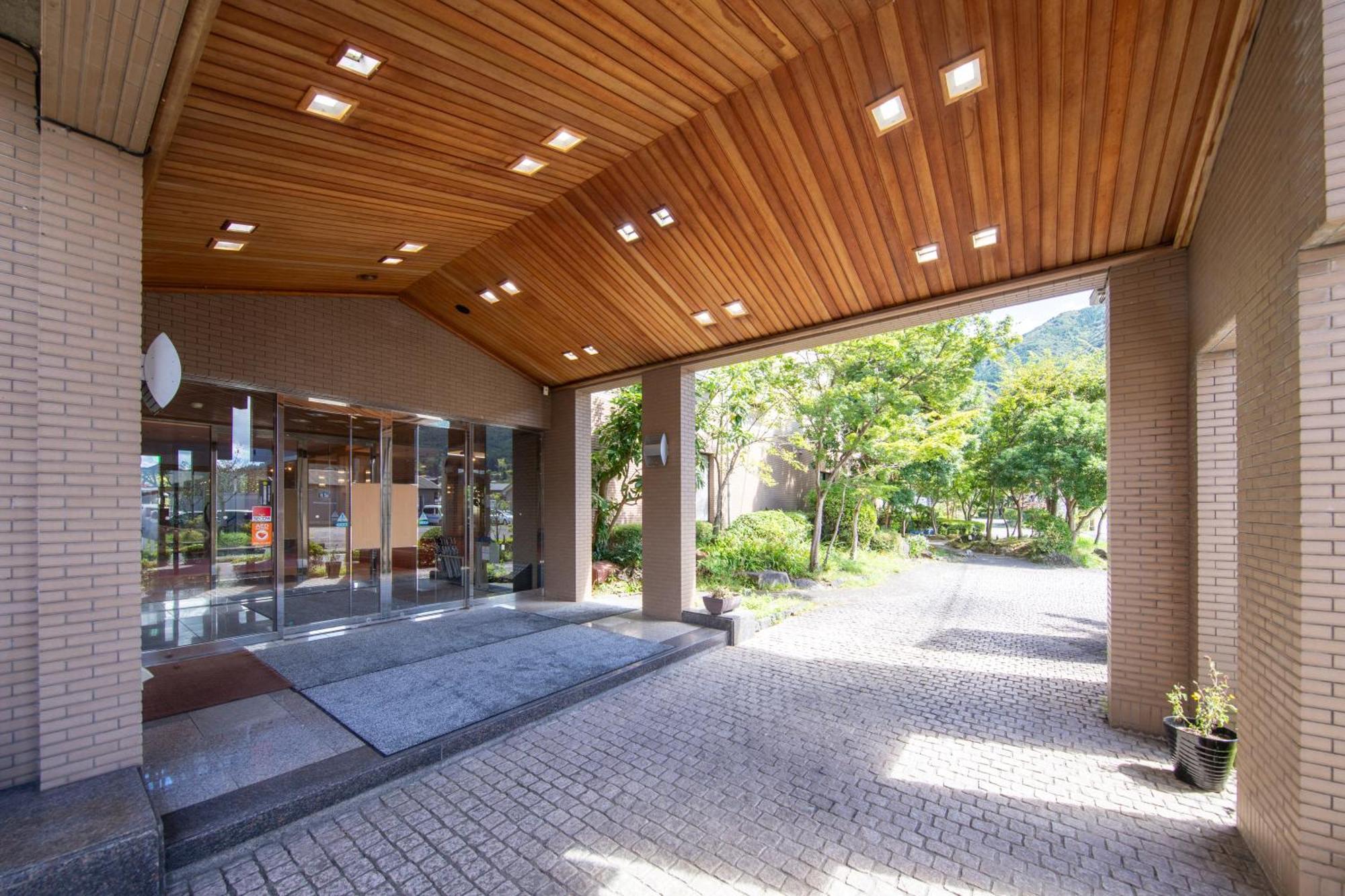 Yufuin Hotel Shuhokan Екстер'єр фото